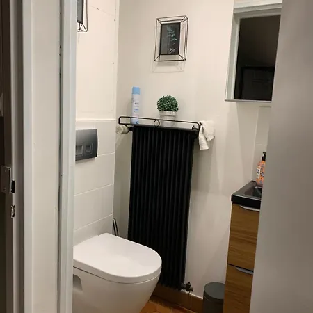 Au Reposoir - Vue Sur La Montagne * Buhl