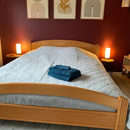 Au Reposoir - Vue Sur La Montagne * Buhl